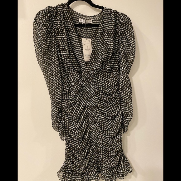 Zara Dresses & Skirts - Zara brand new dress